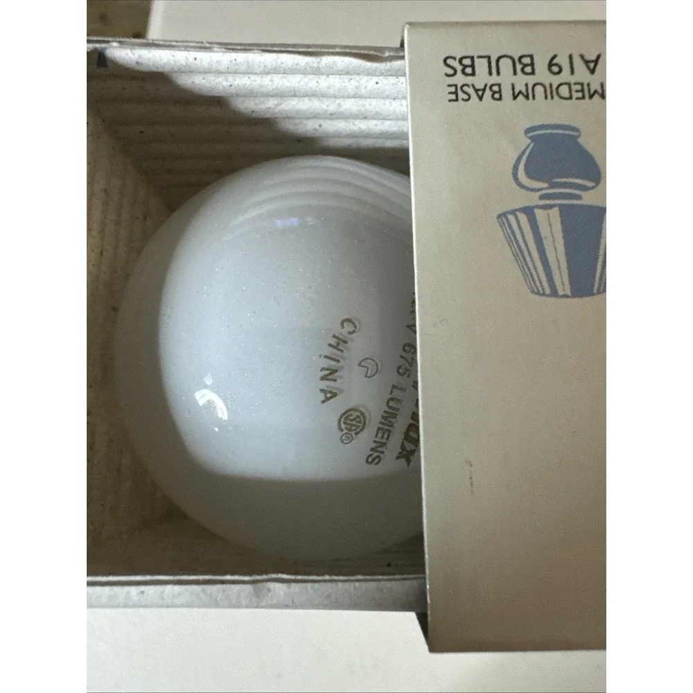 Philips DuraMax Long Life 57W Watt 675 Lumens 1 Pack/4 Bulbs Soft White A19 Base